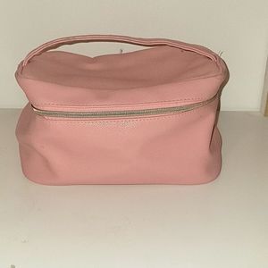 Trina turk makeup bag/ hygiene bag